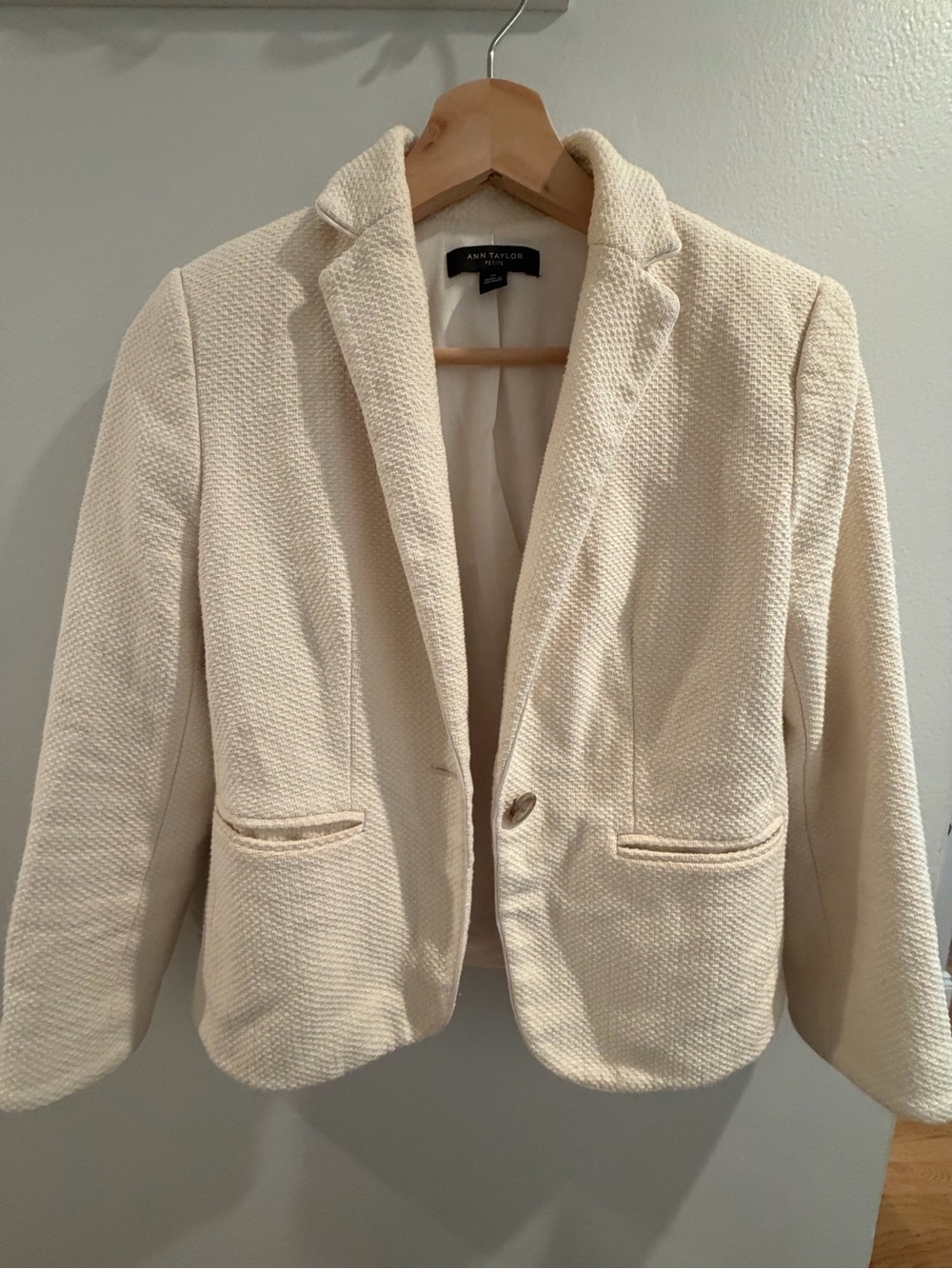 Ann Taylor Petite Textured Cream Blazer